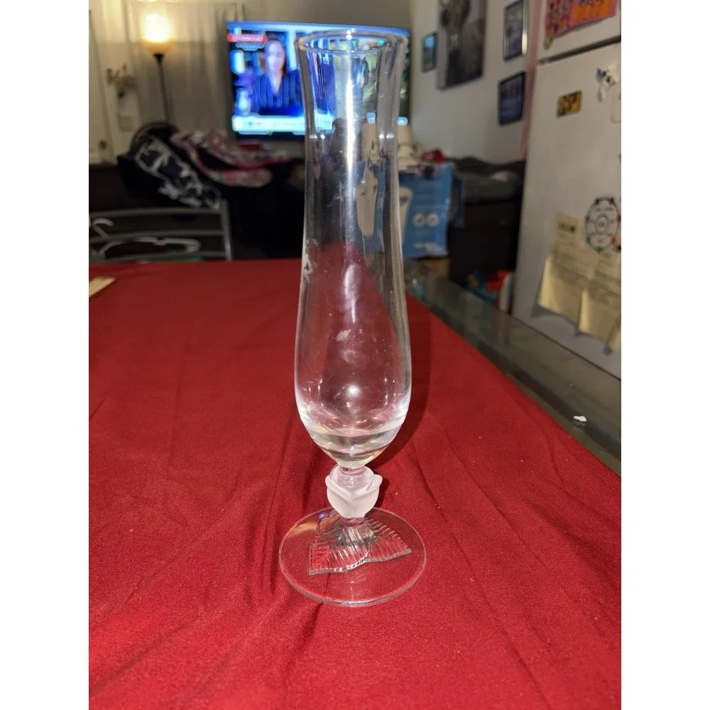Vintage Avon Lead Crystal Rose Bud Vase 9.5